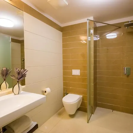 Duna Garden 4* Budapest