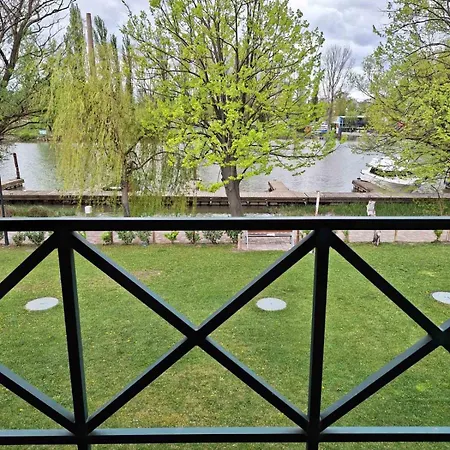 Szálloda Duna Garden 4*