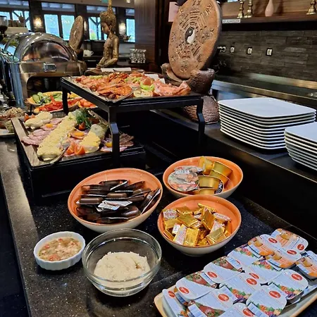 Duna Garden 4* Budapest