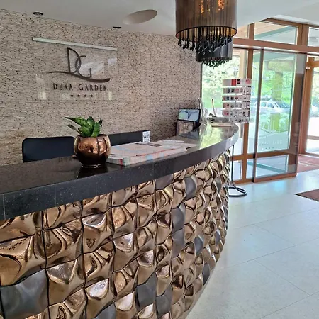Duna Garden Hotel 4*