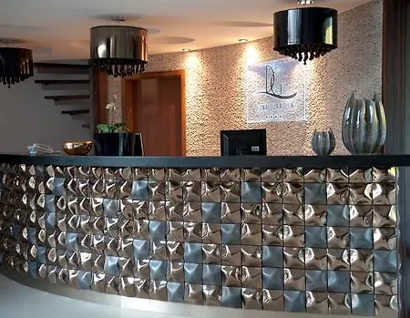 Duna Garden Hotel 4*