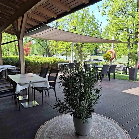 多瑙花园酒店 酒店