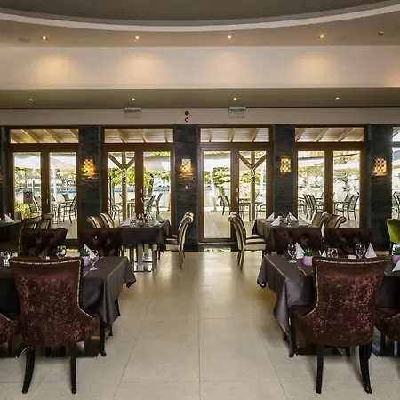 多瑙花园酒店 4*